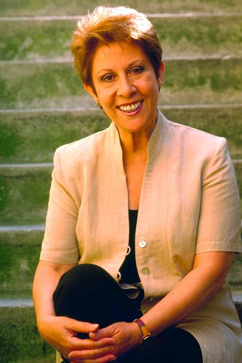 postwarhistory's tweet image. Happy birthday Helen Shapiro, pop / jazz singer and actress, born in Bethnal Green, East London on 28 September 1946.