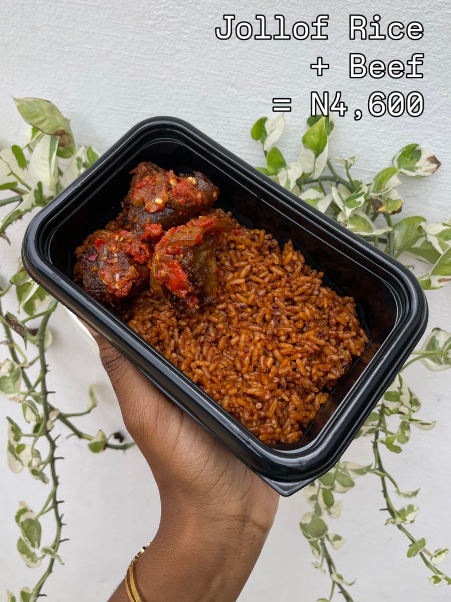 thechefkabs's tweet image. Nothing beats Chef Kabs Jollof Rice + Chicken on a Sunday ,especially when it’s paired with our refreshing OSD mocktails 🥂✨.

Good food, good drink, good vibes. That’s how Sundays should be. ❤️

#chefkabs #sundaymenu #bestjollofinibadan
