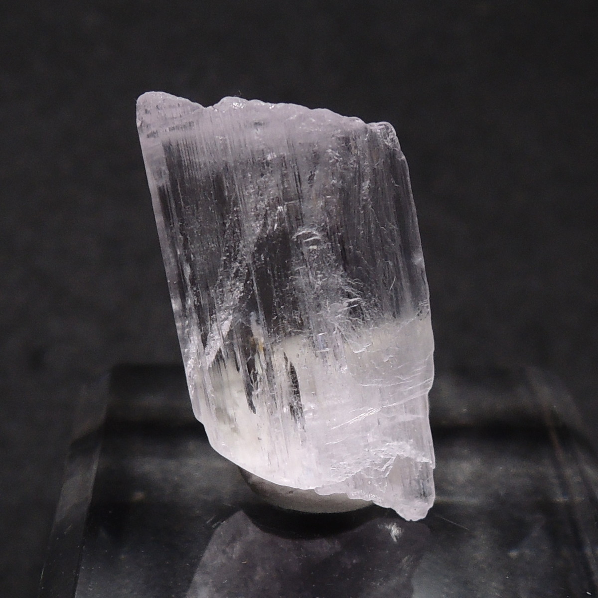 ✨希少！輝く結晶！タタフィン隕石標本 Amazon.co.jp: 希少隕石 輝く結晶 タタフィン隕石標本 : おもちゃ