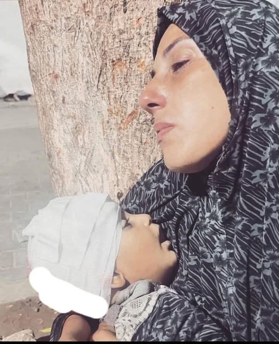 am7yosf's tweet image. ربنا أفرغ علينا صبرا وتوفنا مسلمين.

#غزة_تحت_القصف
