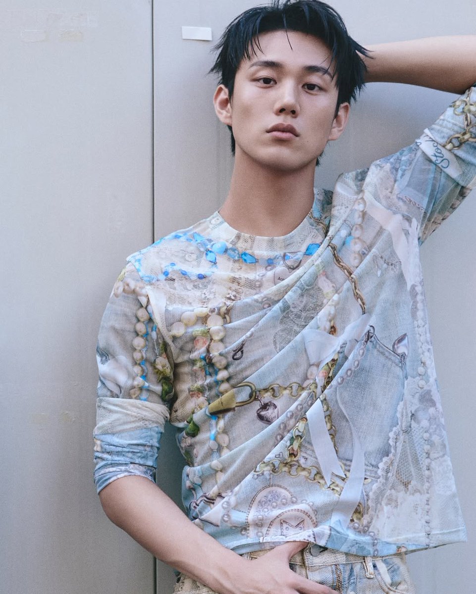 Intak (@hwangintq) on Twitter photo 