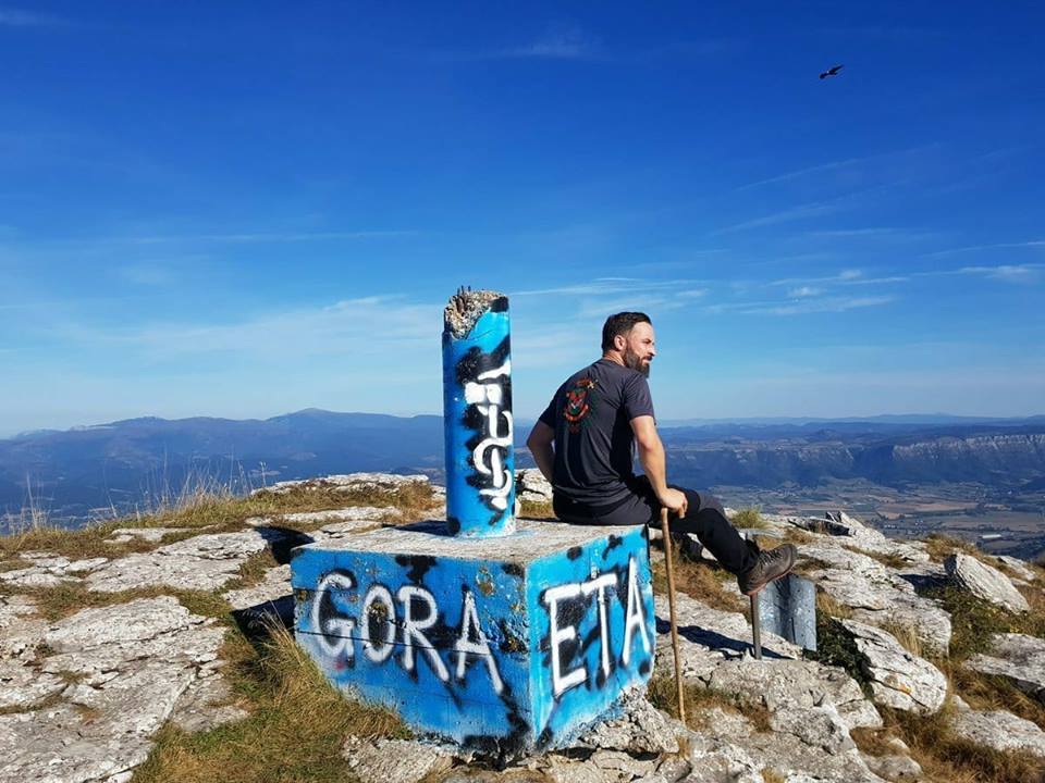 No sé si conocen esta foto de Abascal.