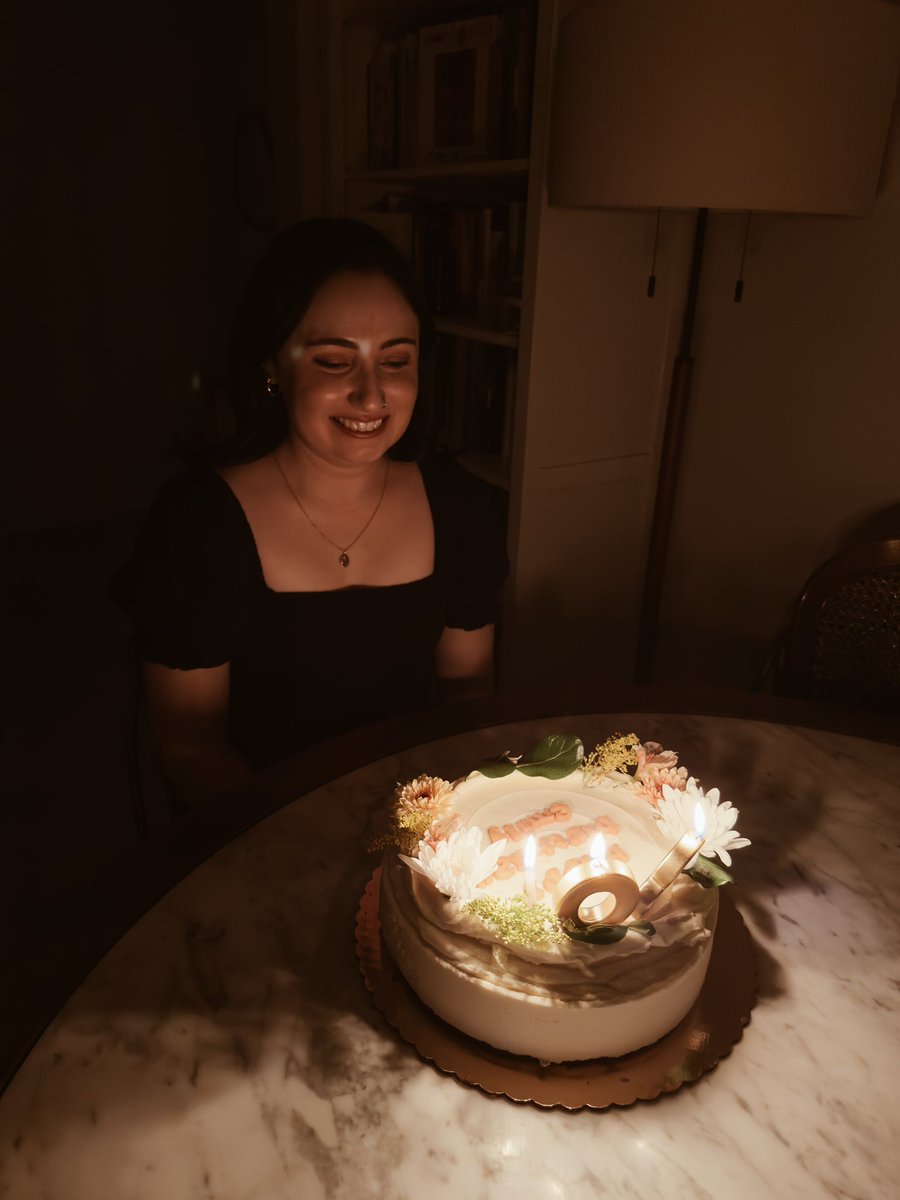 WhyyTom's tweet image. @countthemoon