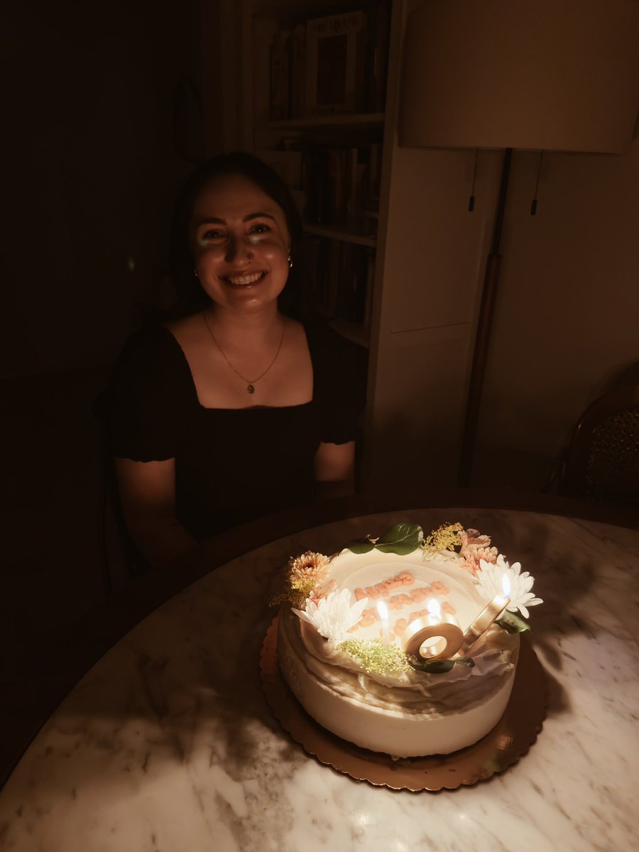 WhyyTom's tweet image. @countthemoon