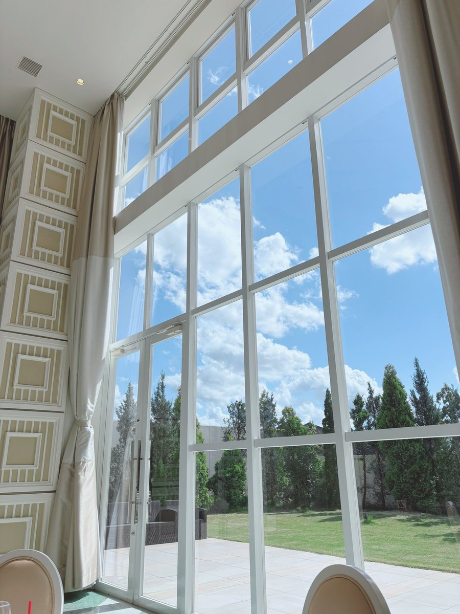 幼馴染の結婚式行ってきた〜！！
最高に綺麗でかわいかった🫶🏻