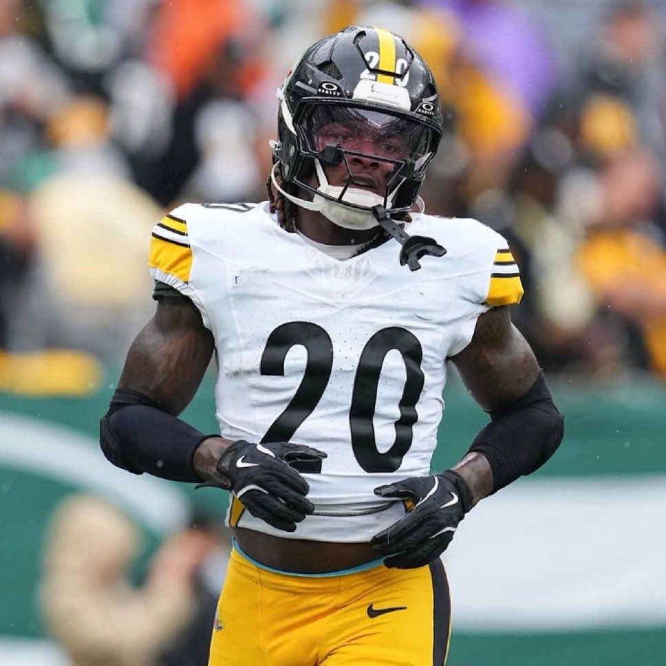 PolymarketBlitz's tweet image. 𝐅𝐔𝐍 𝐅𝐀𝐂𝐓:
Jaydon Blue has MORE fantasy points than Kaleb Johnson. 

Jaydon Blue has been a healthy inactive every game.