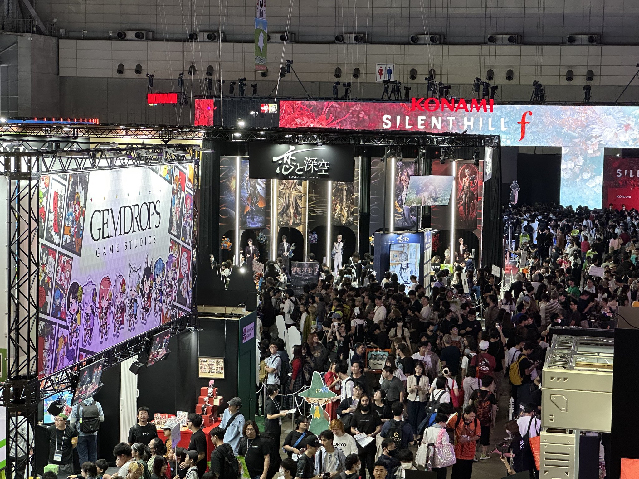 G16Deu1b0AE9r3r.jpg:large