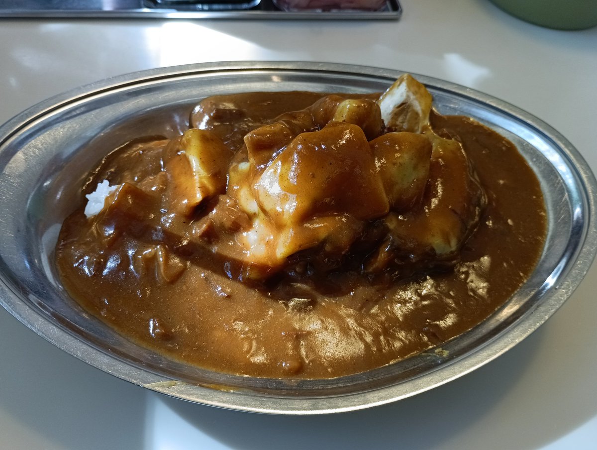 食い過ぎました、絶賛くたばり中です