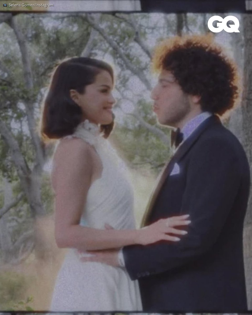 gqindia's tweet image. It&apos;s official, #SelenaGomez and #BennyBlanco are married 💍✨