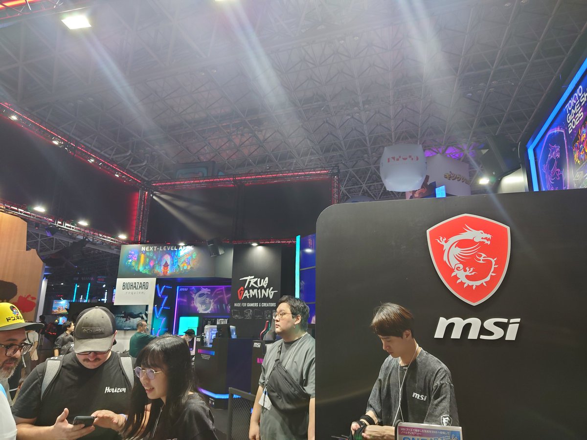SPAMwwwX's tweet photo. #MSI_TGS2025 https://t.co/XCtv51fJs2