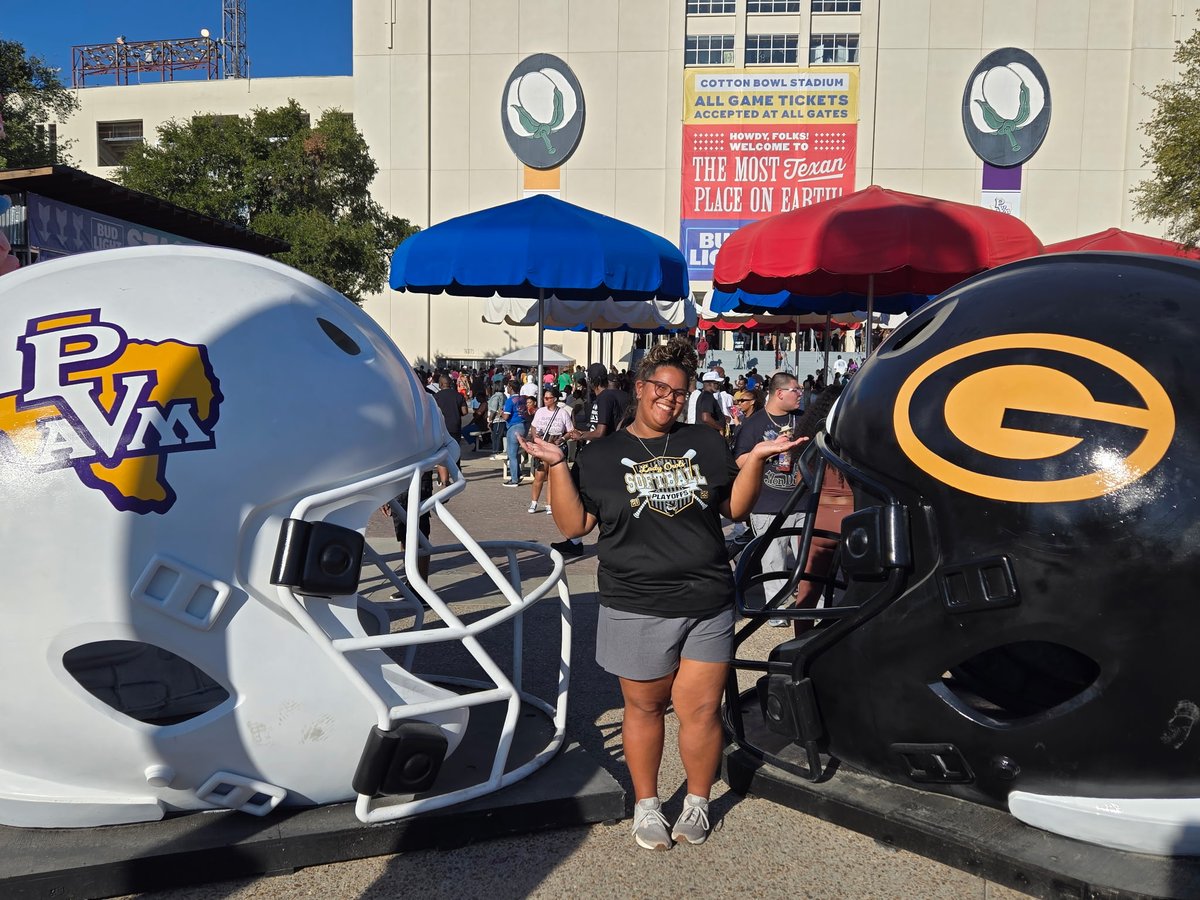 taylor8harrell's tweet image. Went to the 2025 State Fair Classic today to get a little bit of the HBCU experience. Just let me say that it did not disappoint! 

HBCU softball?! 🤔 I&apos;ll definitely be looking! #PVU #GSU
@TakeCharge_SB