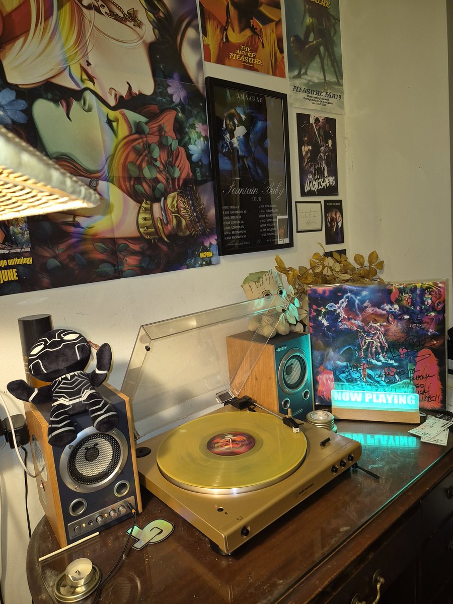 beyondbinary91's tweet photo. #NowSpinning: THE ANGEL YOU DON'T KNOW (NTS Exclusive) by Amaarae #TAYDK #NTSExclusive #THEANGELYOUDONTKNOW #OnMyTurntable #VinylJunkie #VinylEnthusiast #VinylCollector #VinylJunkie #VinylAddict #VinylCommunity https://t.co/hRsePY5xLU