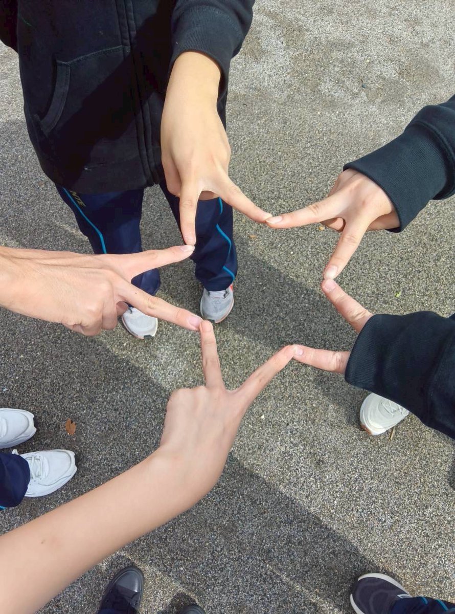 kokuto_engeki's tweet photo. 本日結果発表がおこなわれ
北見北斗は優秀賞でした‼️
応援に駆けつけてくださった皆様、本当ににありがとうございました🙇
ということで高文連の風景🖼になります https://t.co/O1BnMZvILb