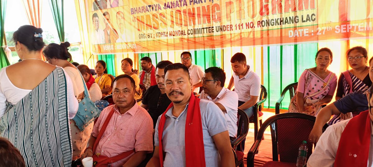 LongsingTo37299's tweet photo. Warmly welcomed more than 500 families at Tharve Hidi under Kopili MAC Constituency and 350 families at Kolonga under Bithung MAC Constituency from APHLC and Indian National Congress to our Bharatiya Janata Party (BJP) under the leadership of Hon'ble CEM of Karbi Anglong Autonomous Council Dr @TuliramRonghang.
@himantabiswa 
@DilipSaikia4Bjp 
@BJP4Assam