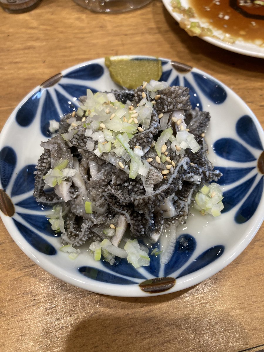 週(終)末のひととき。もつ焼かど中の島本店へ🍺 チレ刺し、ハツ刺し、センマイ刺し。美味すぎる。。これだけで呑めちゃう😇