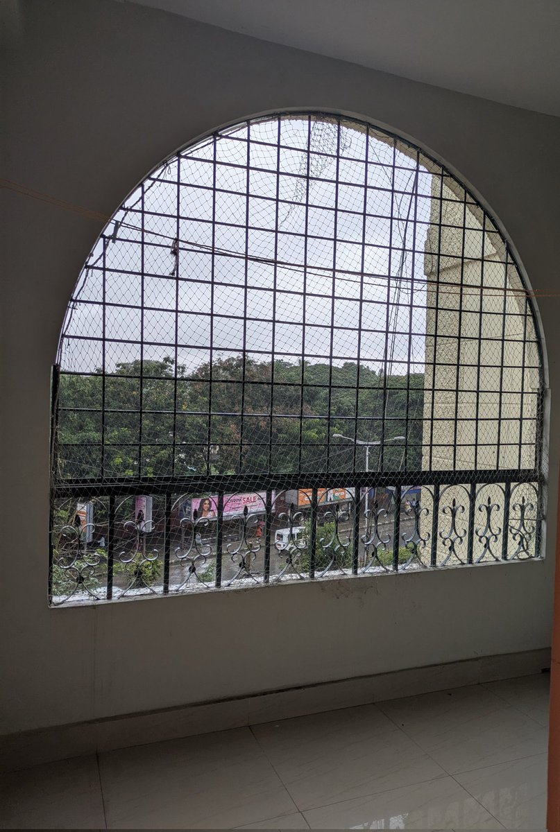 I'll be vacating my room in a gorgeous gorgeous furnished 2BHK on the HAL Old Airport Road, looking for a replacement who would like to live here. It's just a couple of kms from Indiranagar 100 ft road, very close to EGL and Manyata Tech Park.