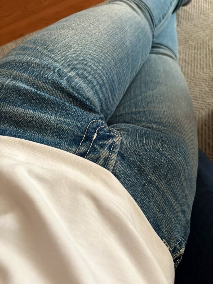 hya_ed's tweet image. 右斜め下向き