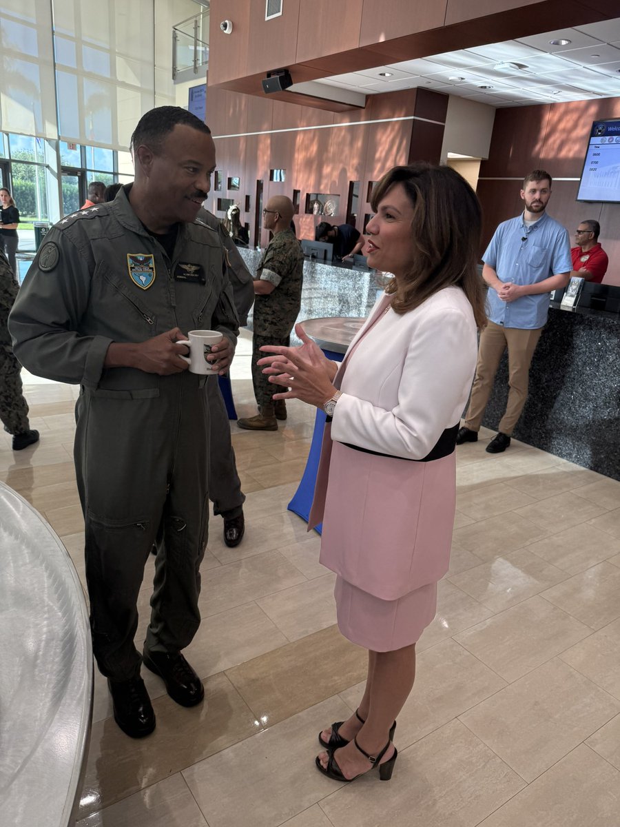 digcab's tweet image. Today I had the honor of attending Academy Day at U.S. Southern Command, an inspiring event that highlights opportunities for our future leaders. Thank you Congressman Mario Díaz-Balart and Admiral Alvin Holsey for this great event and for your leadership in strengthening our…