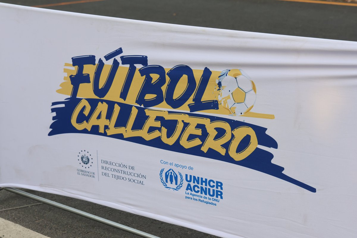 ACNURElSalvador's tweet photo. ⚽✨ 4.ª edición del torneo de #FútbolCallejero: transformando comunidades a través del deporte. 

Desde 2022, este torneo ha unido a miles de jóvenes en comunidades donde antes la violencia dificultaba la convivencia. 🏘️🥅 https://t.co/PJ0eYqHFhP