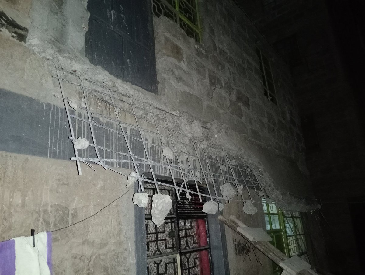 GibsonMaina's tweet photo. at around 7.30pm 4 fundis had bn called in by the developer who lives in the property to demolish the broken piece &amp; clear the mess, but i arrived at 9pm &amp; chased them away depsite the developer urging them to continue. https://t.co/l64dbDCnfl