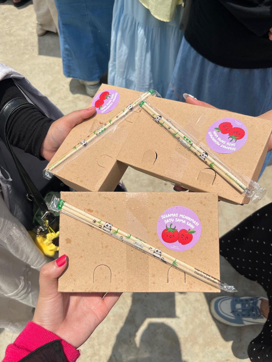 qn no 1 oyyy makasih kaka kaka