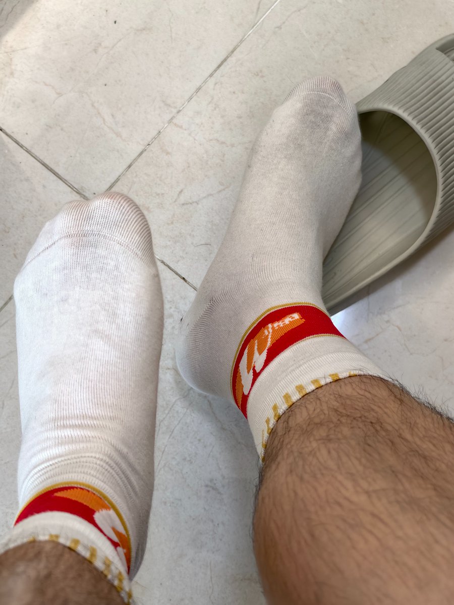 我也有白袜了哈哈哈