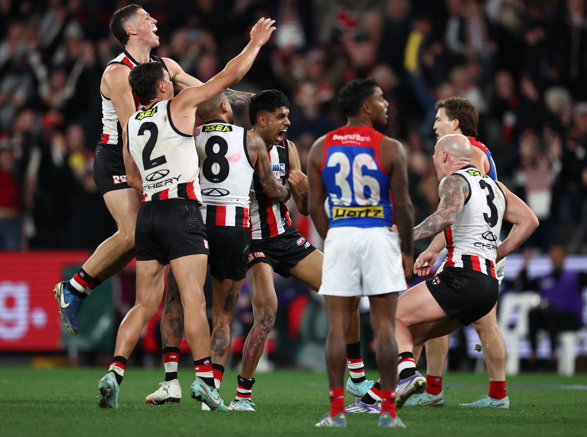 stkildafc's tweet image. We now hold the record for biggest 3QT deficits overcome in AFL + AFLW history… both in the same year 🤯

AFL - R20 v Melbourne 2025 (46 points)

AFLW - R7 v Port Adelaide 2025 (27 points)