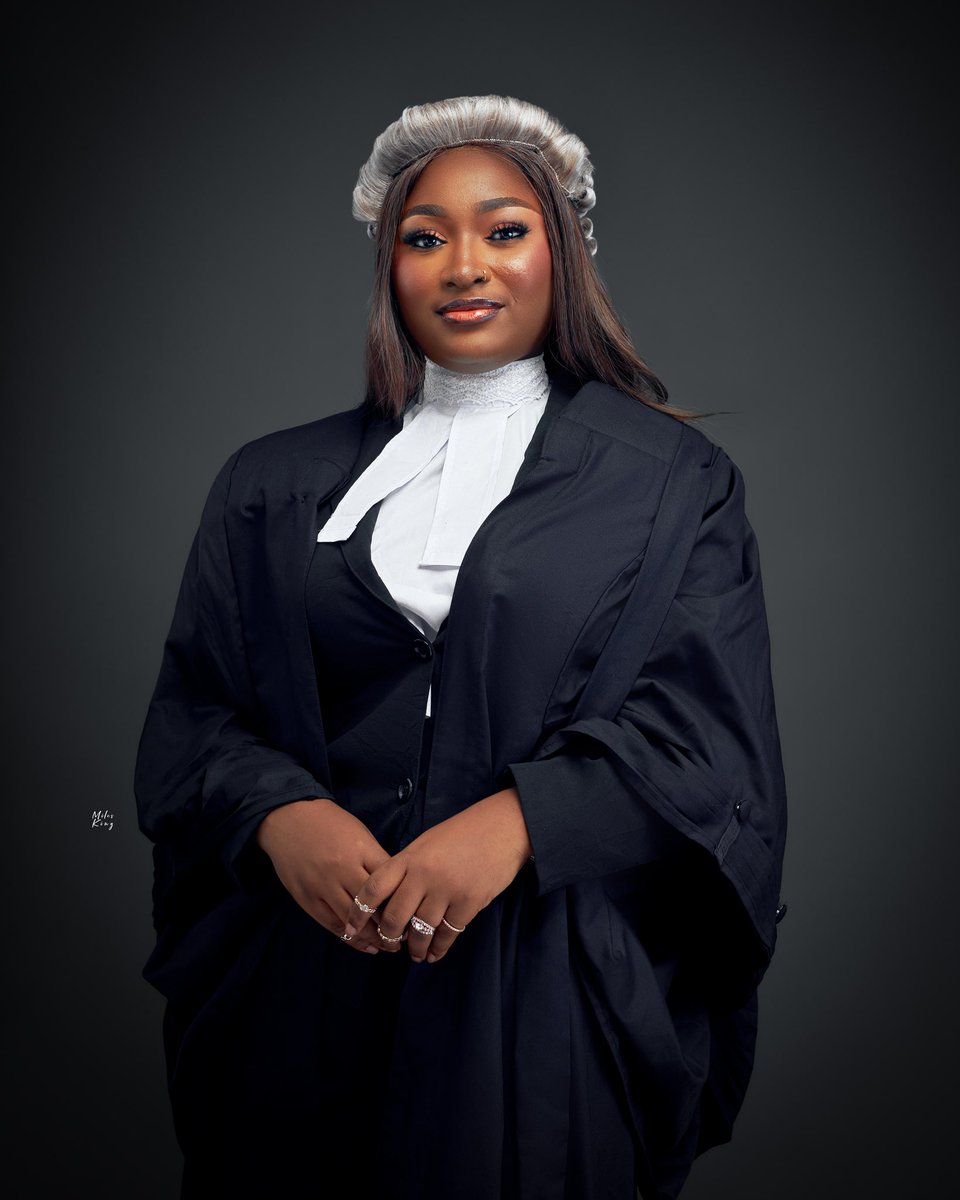 lilyfaluyi's tweet image. Got called to the largest bar in Africa the other day.
Let me bring you guys up to speed
REINTRODUCING  O.L Faluyi Esq, (lawyer, chartered accountant, chartered arbitrator)🤭❤️