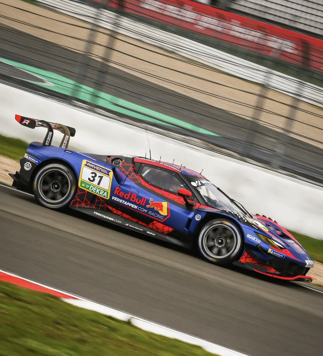 #MaxVerstappen 
#Nurburgring