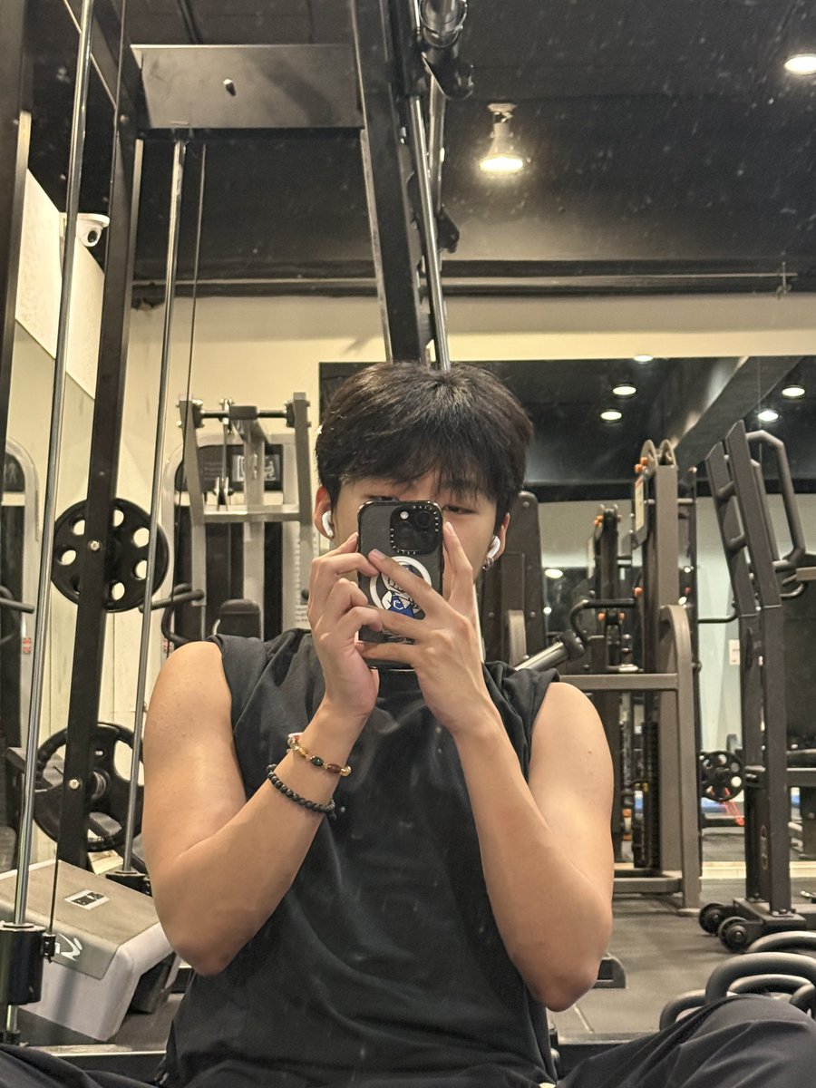 hanee114's tweet photo. 운동좀 알려주실분? https://t.co/p3xF8Q6V7y