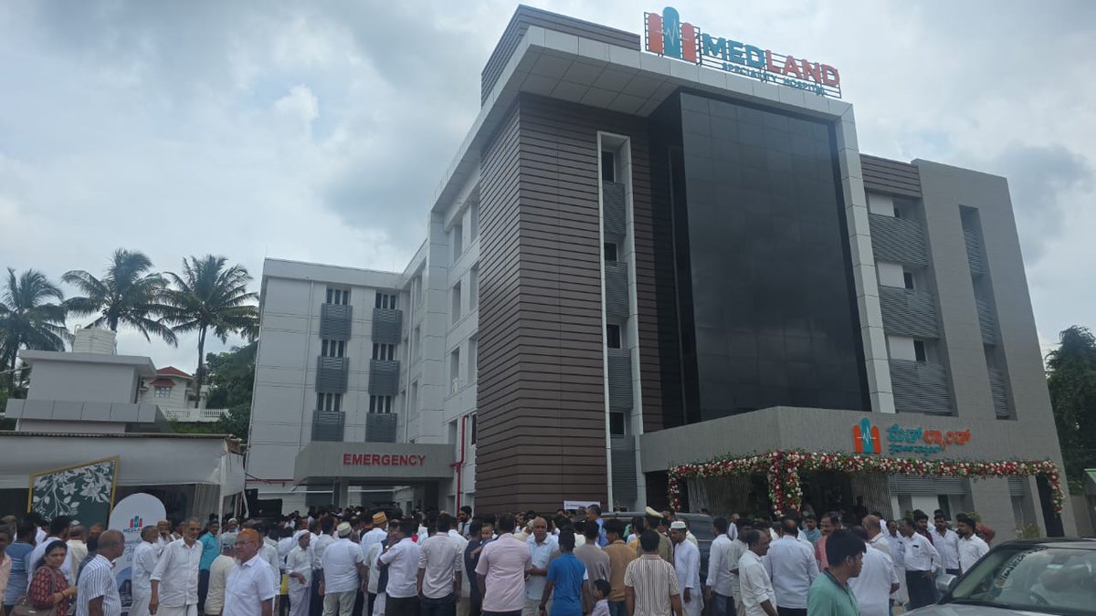 #DakshinaKannada Hon'ble Minister for Muncipal Administration and HAJ #Rahim_Khan Ji Participated in the Launching Ceremony of #Medland Speciality Hospital at Puttur City in Dakshina Kannada