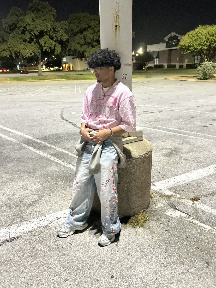 DEMONMODELEMON's tweet image. 