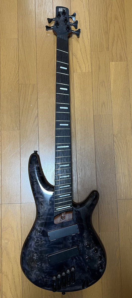 pash01x's tweet photo. ベース弦 交換完了
#ibanezbass #ernieball #ibanezsrms805dtw https://t.co/FNhyjXpJux