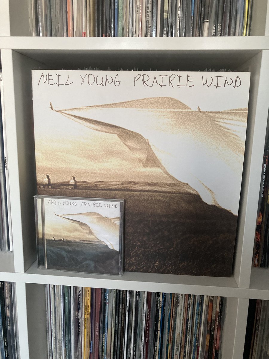 Neil Young - Prairie Wind

Julkaistu 27.9.2005.

Onnea 20 vuotiaalle ja upealle albumille!

Jos tykkäät musiikista, niin suosittelen tätä sunnuntain soundtrackiksi.

#neilyoung