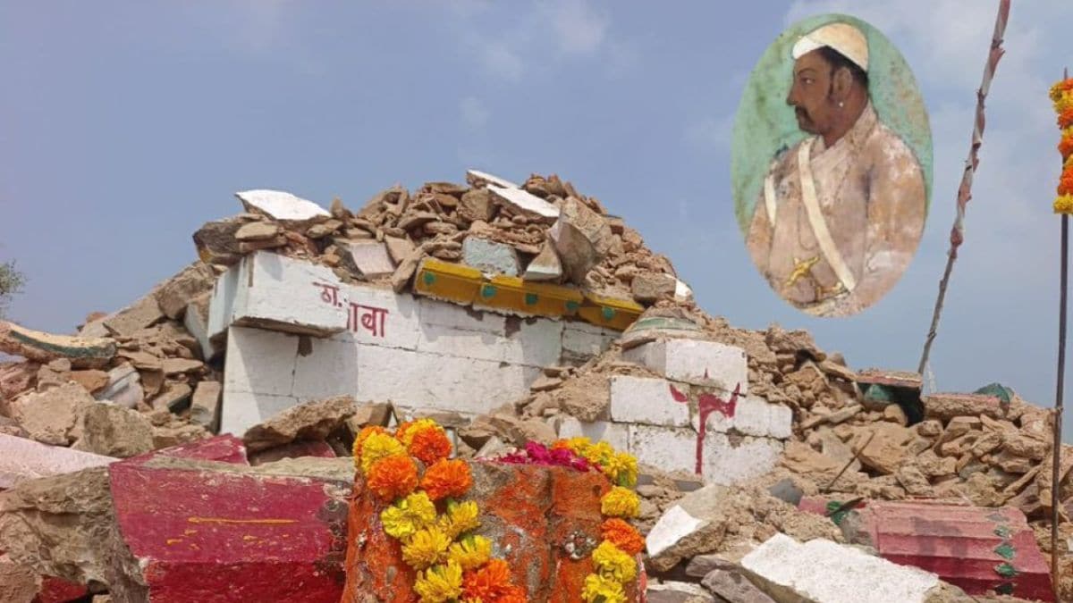 जब किसी भी समाज की सभ्यता को नष्ट करना है तो पहले उसके जीवित इतिहास को नष्ट कर दो । जिससे उनकी मूल पहचान दृश्यहीन हो जाएं। फिर वो अपने आप मूल पहचान नष्ट हो जाती है।
छतरी बनाओ।
#राव_सूरजमल_हाड़ा_एयरपोर्ट_कोटा 
#Rao_Surajmal_Hada_Airport_Kota