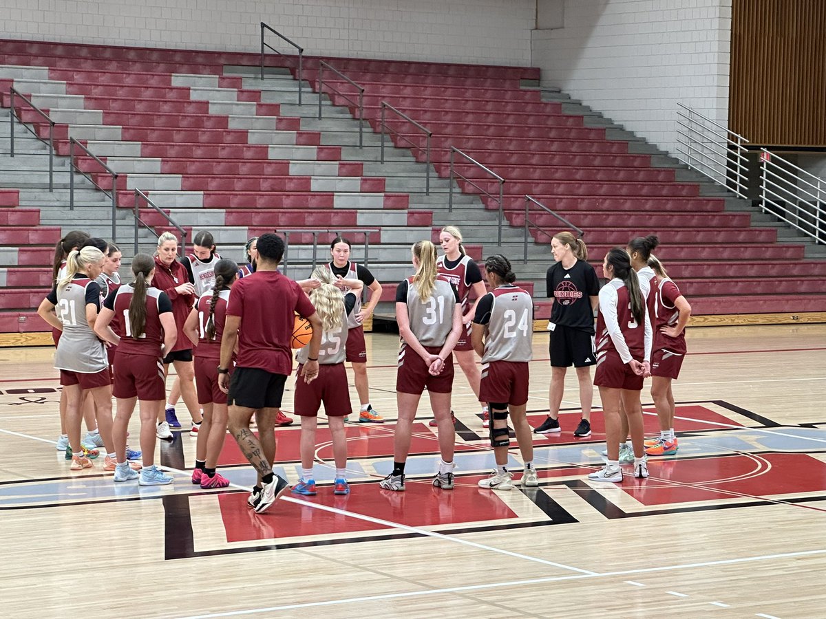 Rae Howell tweet media