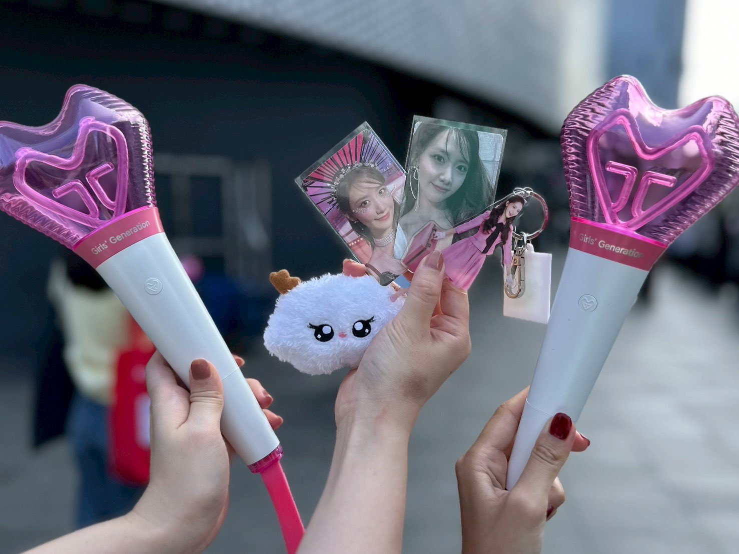 【即日発送】ohmygirl yooa ユア 直筆サイン入り　チェキ 2025年最新】OHMYGIRLユアの人気アイテム - メルカリ