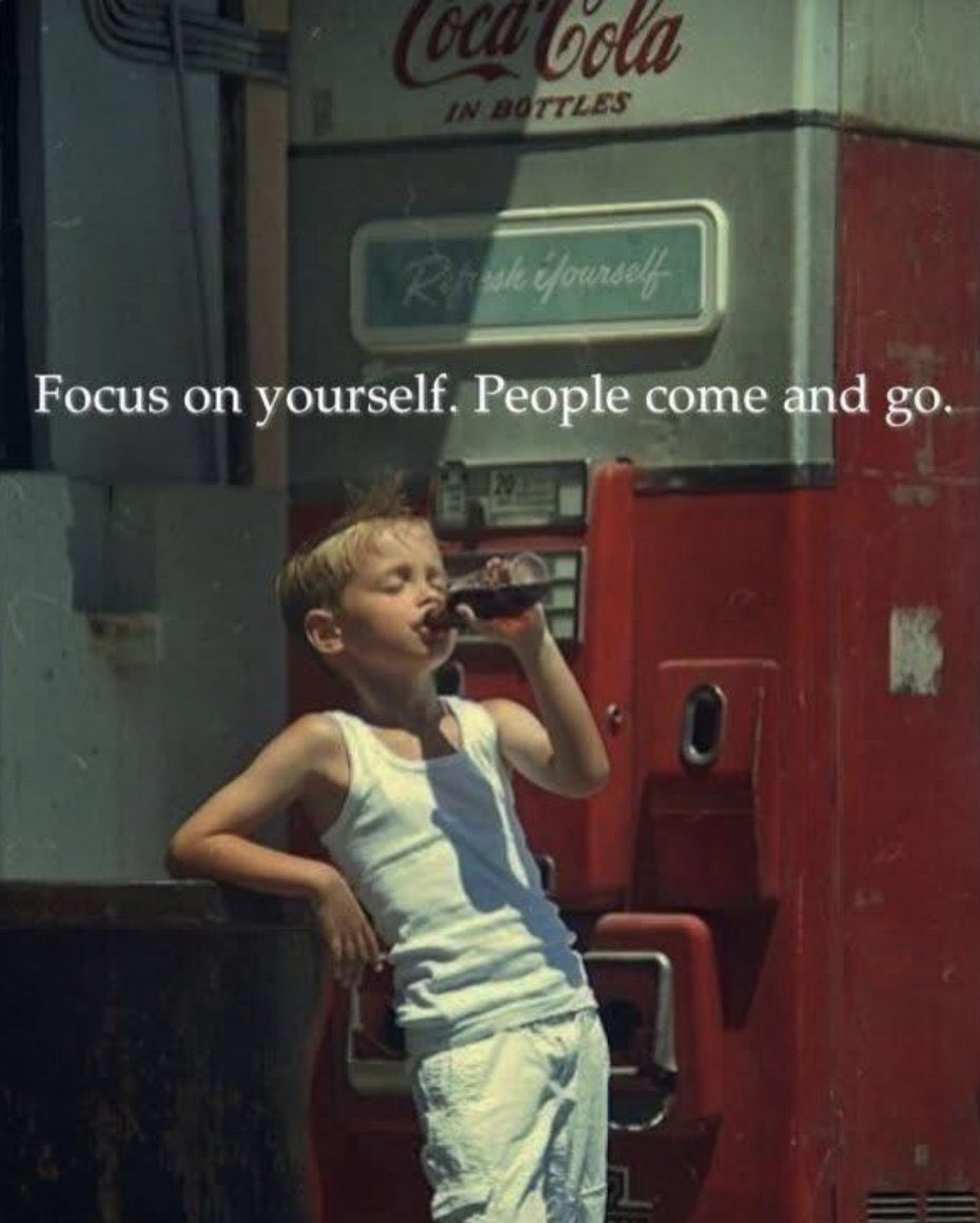 Kendine odaklan. İnsanlar gelir ve gider.