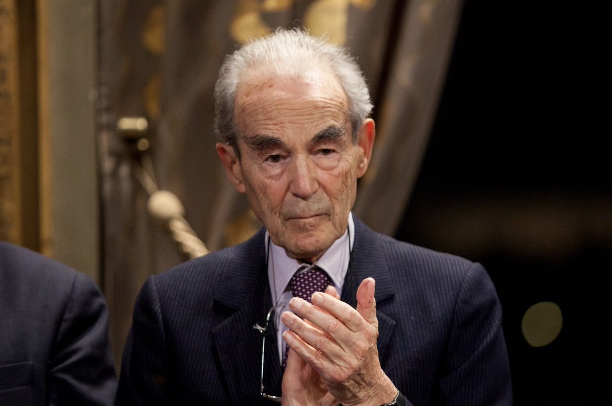 Il entre au #Pantheon !
#robertbadiner un avocat-ministre-politique So 80's!

Un épisode à deux voix <a href="/nmarijon/">Noémie Marijon</a> et <a href="/ValerieAMaitre/">VAM🎙</a> <a href="/Podcut_label/">Podcut</a> #podcast
smartlink.ausha.co/so-80-s/un-min…