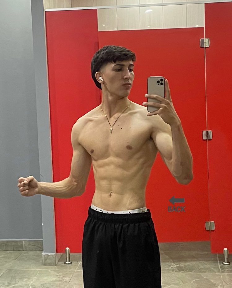 Hombres de Honduras tweet media