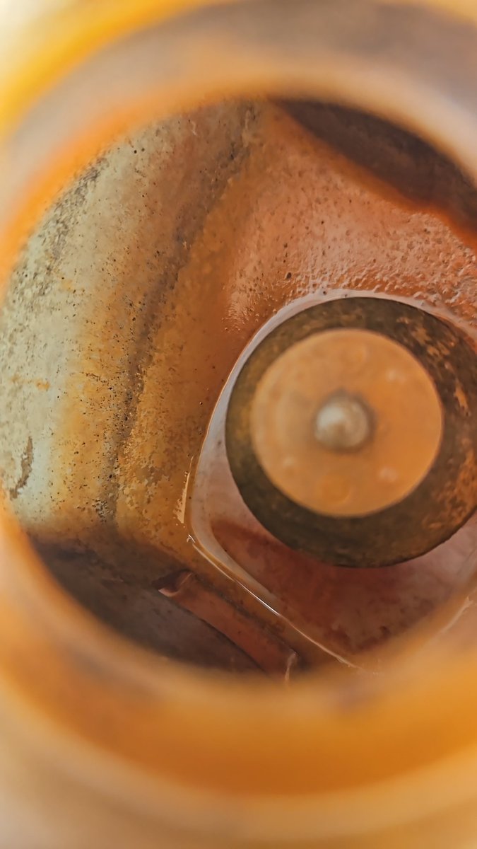 man ir antifrīzs, tikai bagāžniekā kanniņā