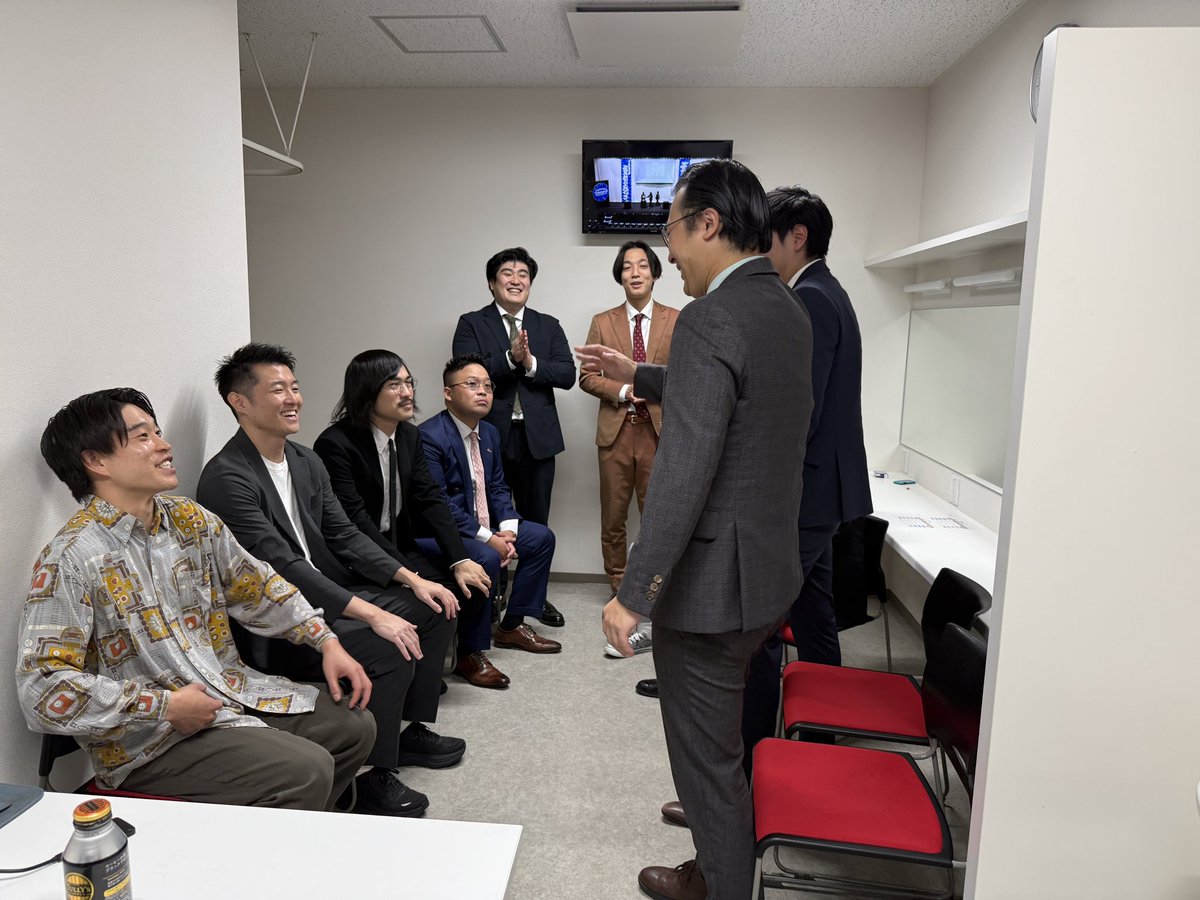 ⚡️反省会生配信始まりました⚡️

youtube.com/live/EWYc2Y9Pi…

#よしもと漫才リーグ