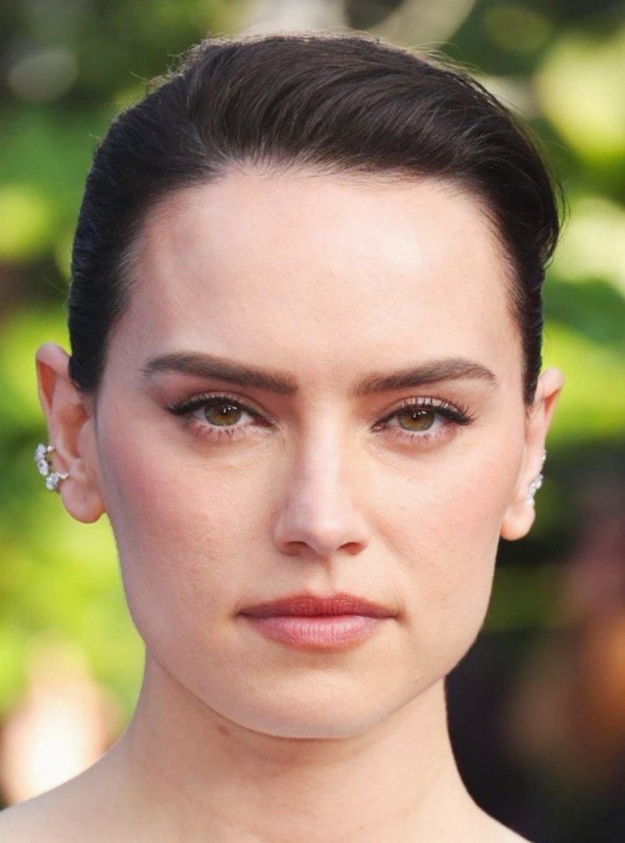 callamdenot's tweet image. It’s always been about Daisy Ridley. 💚