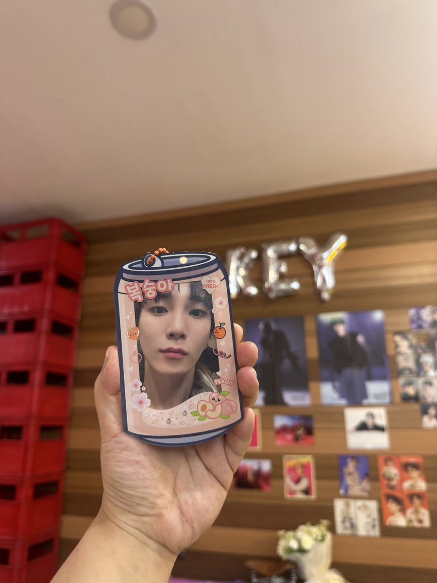 earthtotaemin's tweet photo. thank you for this cute and sweet event @lilfreakslab 🙌🥰 https://t.co/kuVNJ6aODT