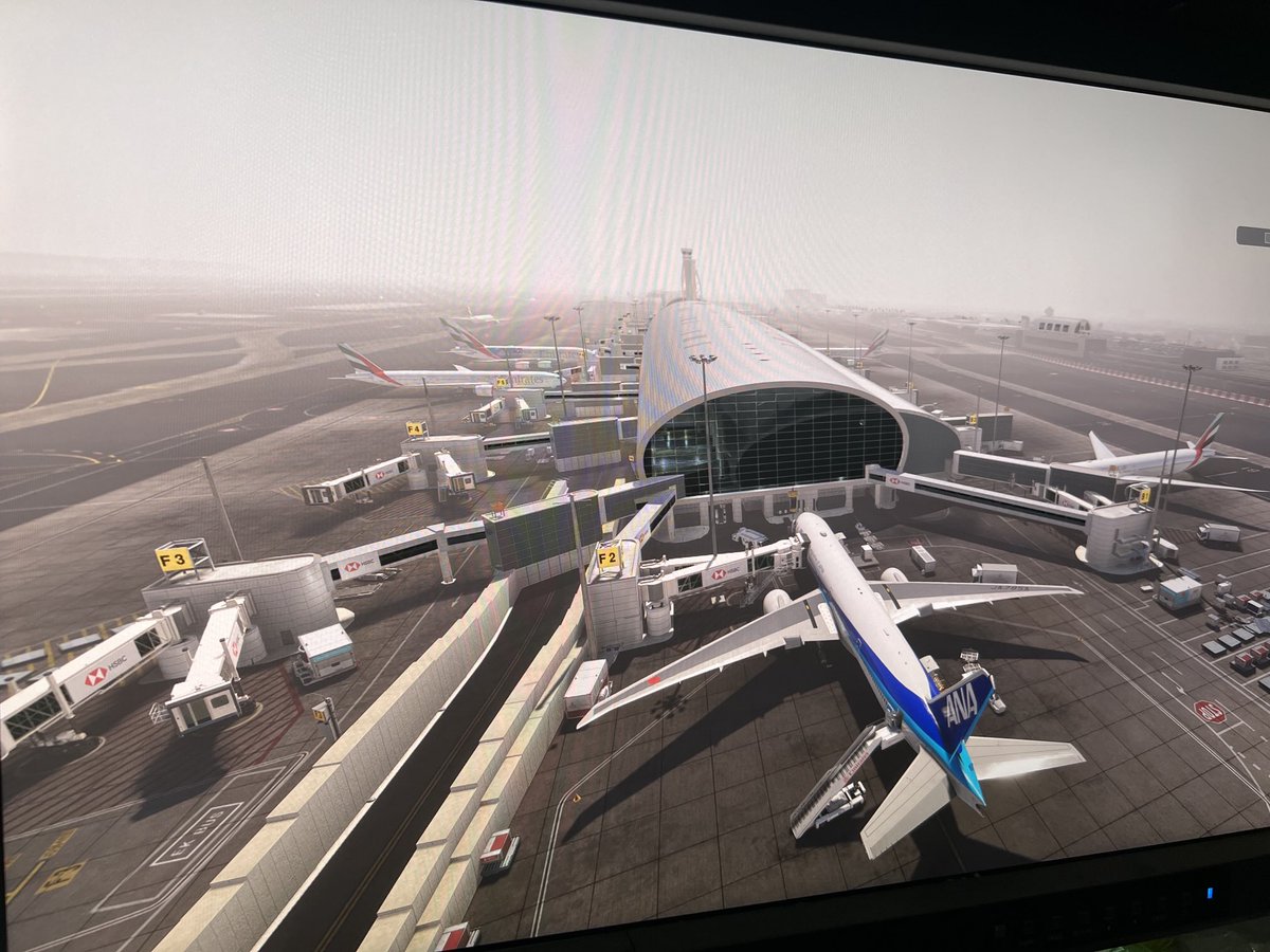 dreamconcorde's tweet photo. 初の中東の空港　エミレーツが本拠地のドバイにモルディブから飛行してきました
記念すべき海外50個目のMODがドバイのなりましてこれで国内の空港入れて100空港超えました
#msfs2020 https://t.co/X5b7o4nlAJ