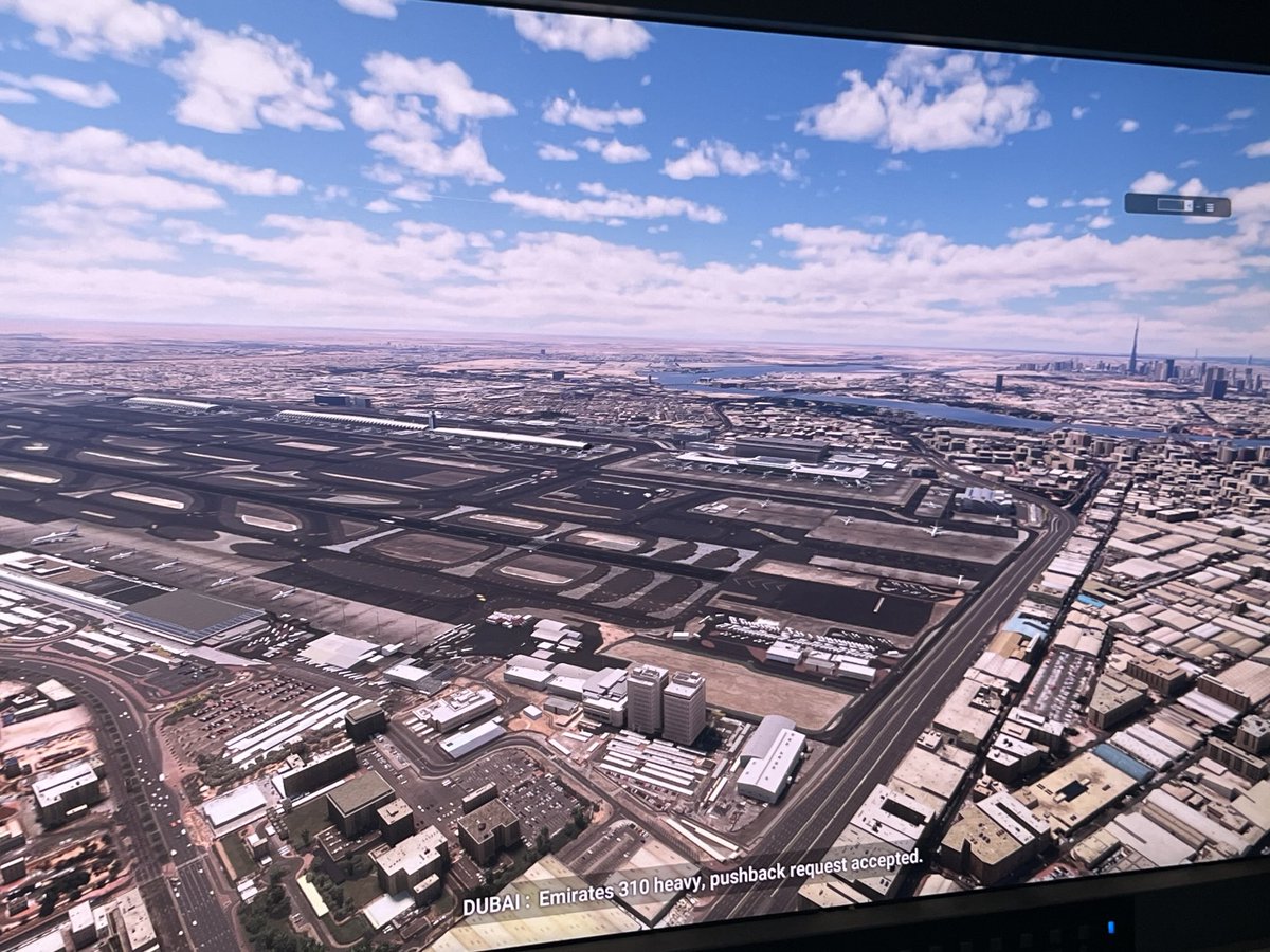 dreamconcorde's tweet photo. 初の中東の空港　エミレーツが本拠地のドバイにモルディブから飛行してきました
記念すべき海外50個目のMODがドバイのなりましてこれで国内の空港入れて100空港超えました
#msfs2020 https://t.co/X5b7o4nlAJ