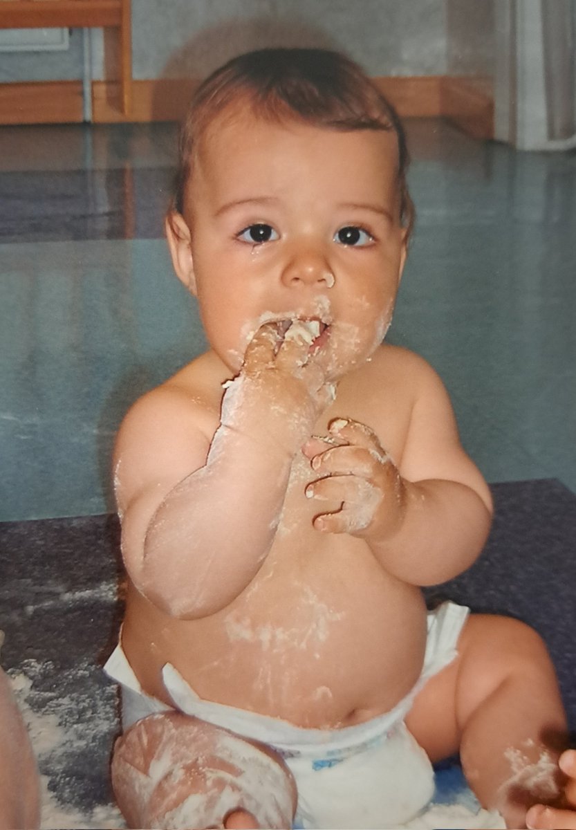 BigMat_Camps's tweet photo. Com passa el temps! Avui el nostre Jofre fa 20 anys 🥰🎊 https://t.co/5rEfZndvS8
