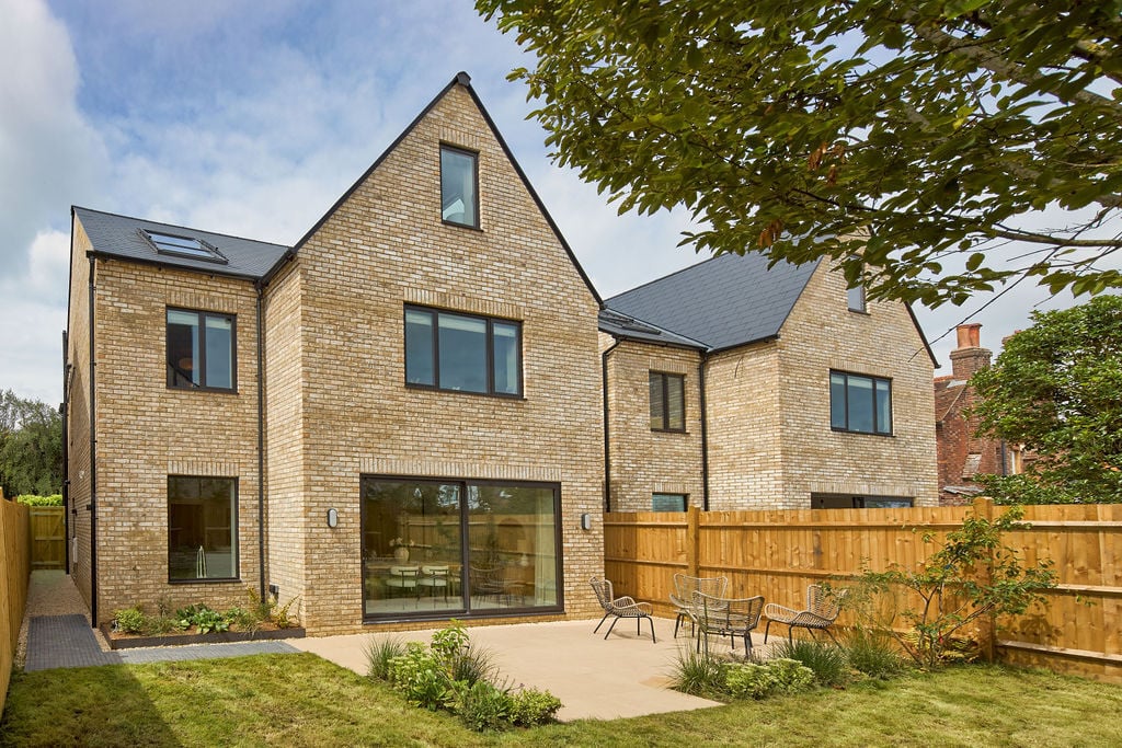 _developersclub's tweet image. Project Spotlight💥 Whitecroft Gardens by Christopher Hammond of @beauproperty delivers 7 luxury homes in Tunbridge Wells, setting new standards in design and detail. #UKProperty #ProjectSpotlight