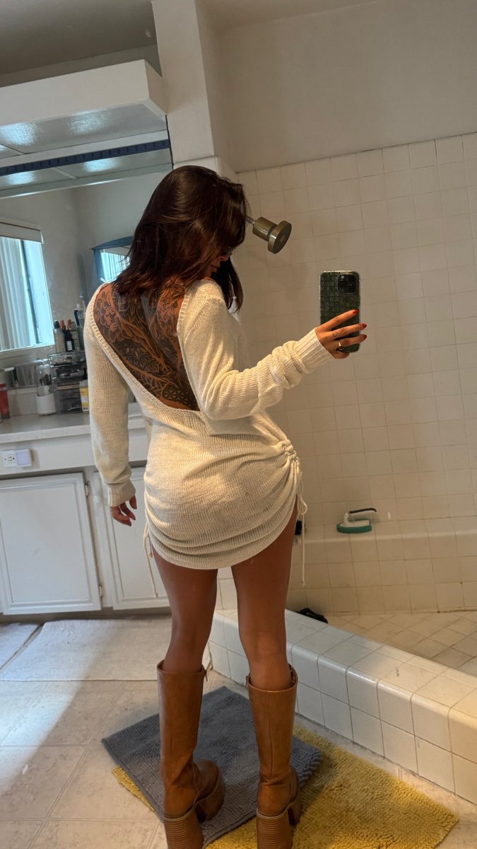 Lavaxgrll tweet media