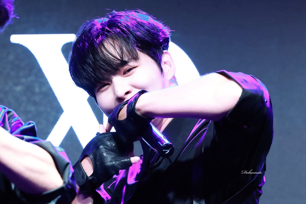 btw1326's tweet photo. 250928
XD Doha
AFTERGLOW in TOKYO
CREAM LIVE ASAKUSA
도하✨
#xd #wished #fallingstar #showcase
#엑스디 #doha #도하 #朴塗荷 #박도하 https://t.co/WEGoZDbhRO